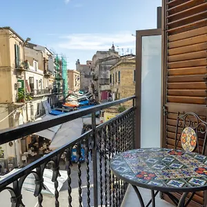 Suk Ballaro Guest house